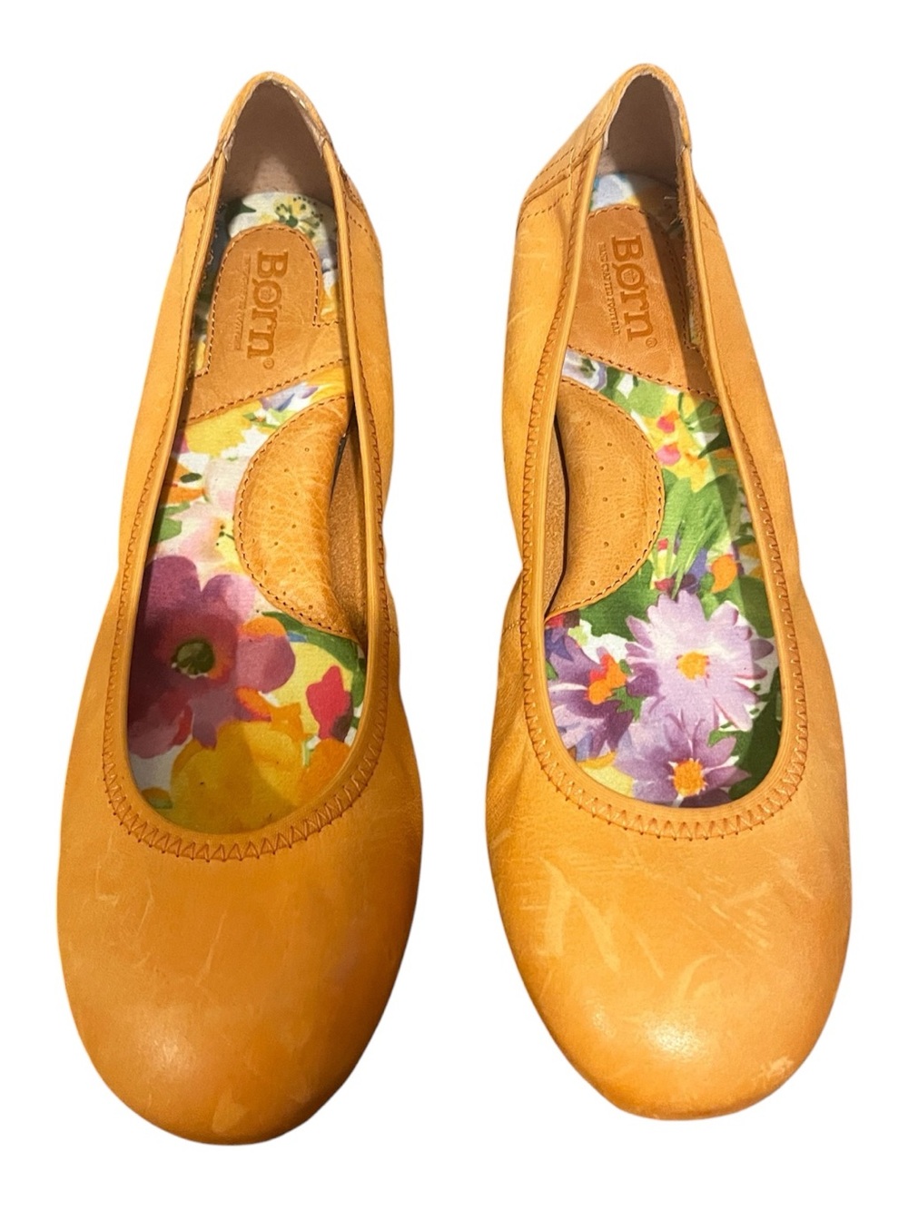 Born Women's mustard yellow Leather Ballet Flats Sz 8.5